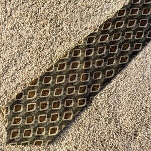 EUC Siena Collezione 100% Silk Tie Necktie - Diamonds & Spirals - Classy & Fun!